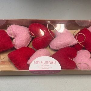 New in box Pink and Red Heart 6 foot banner